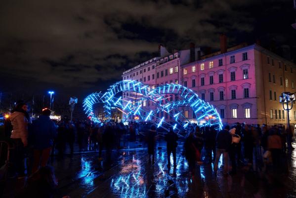 Festivalul luminilor din Norvegia. Proiecții spectaculoase pe zeci de clădiri, în centrul capitalei Oslo