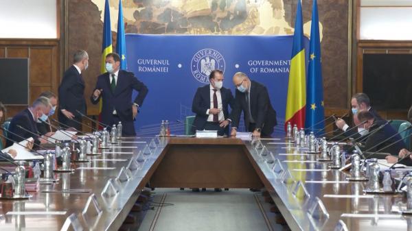 Când se întoarce USL la guvernare. Ministere mai multe în noul guvern, ca să ajungă la toate cele trei partide