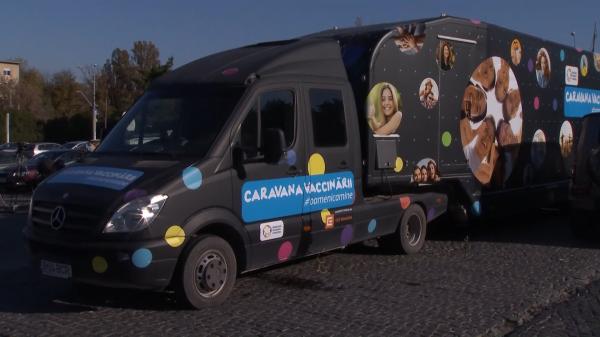 Caravana de vaccinare se mută şi la sate: "Este o luptă pe care noi avem puterea să o câştigăm"