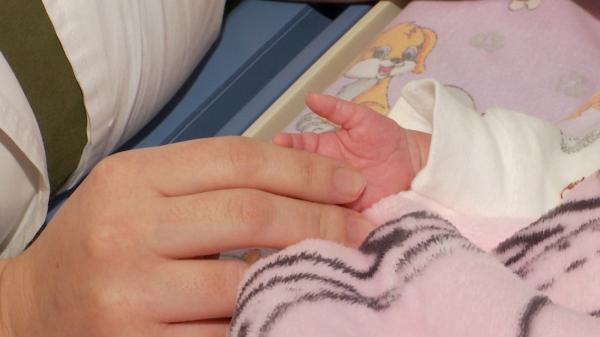 Viaţa ca o loterie: Unul din 10 copii se naşte prematur în România. Mulţi dintre ei se sting din viaţă pentru că ajung în maternităţi mai puţin dotate