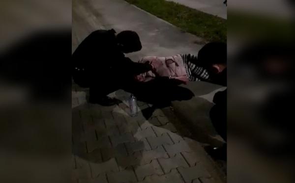 Tânără gravidă, găsită inconștientă pe o stradă din Drobeta-Turnu Severin: "Avea puls dar respira foarte greu”