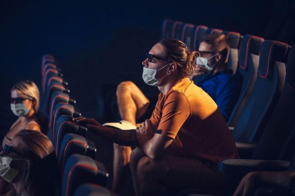 Restricțiile și programul scurt lasă cinematografele fără clienţi: ”Mulți ne-au scris că și-au luat o zi de concediu ca să ajungă la film”