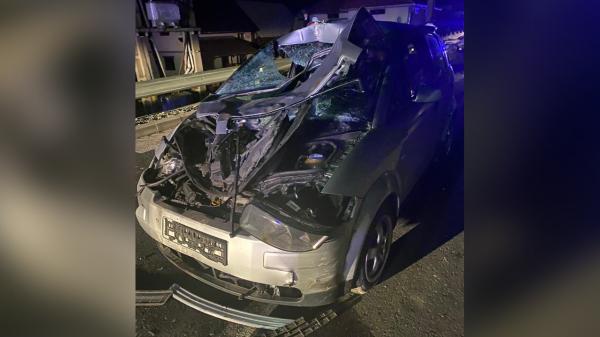 Femeie lovită mortal pe un drum județean din Bistrița-Năsăud. Soțul ei, accidentat și el, a ajuns la spital