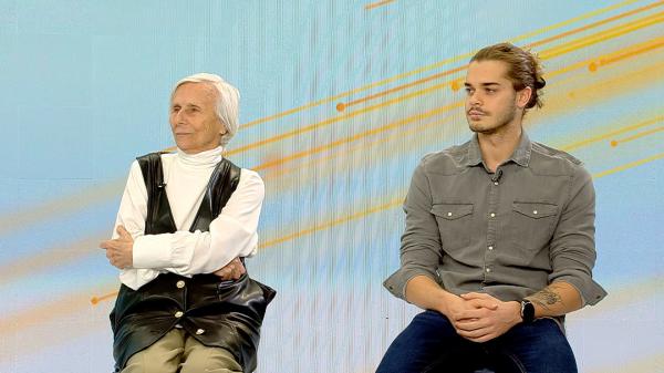 Legenda Elena Pagu şi viitorul sportului românesc, Robert Glinţă, în platoul Observator, de 1 Decembrie: "Cu lacrimi în ochi şi cu sufletul plin de mândrie"