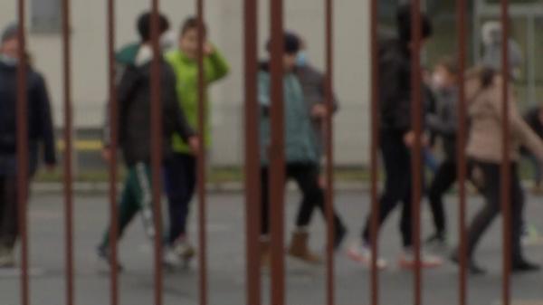 Scandal cât casa la o şcoală din Cluj. Motivul pentru care părinţii au fost obligaţi să-şi mute copiii la altă unitate de învăţământ