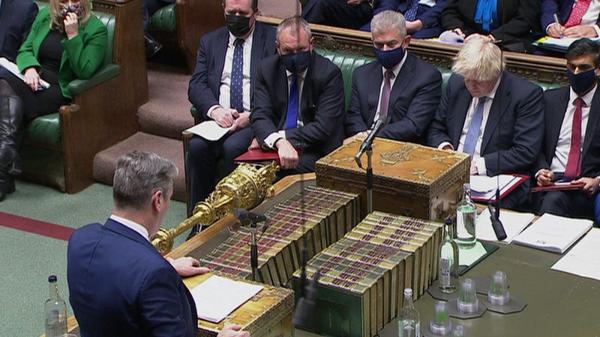 Scandalul petrecerii de Crăciun din biroul lui Boris Johnson. Distracţie fără limite, în timp ce Londra era în lockdown