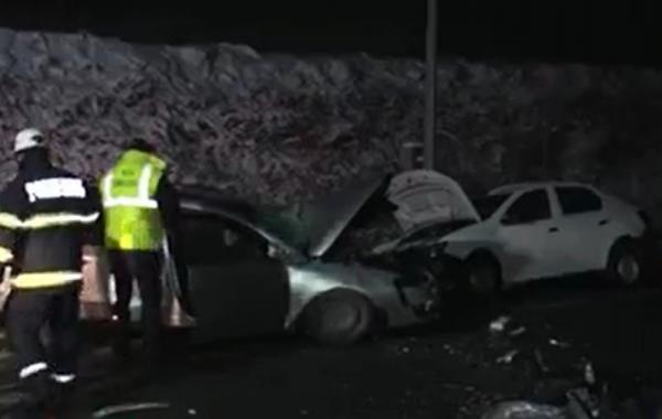 Maşini făcute praf, după o depăşire periculoasă pe centura Sucevei: ''Vizibilitate zero, trebuie să fii nebun''