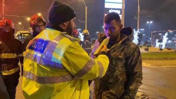 Un șofer beat criță a făcut prăpăd pe o șosea din Baia Mare. Tânărul abia se ținea pe picioare