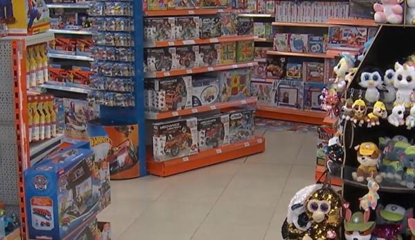 Atenţie la ce cadouri şi alimente cumpăraţi de Crăciun. Ce ne îndeamnă inspectorii ANPC