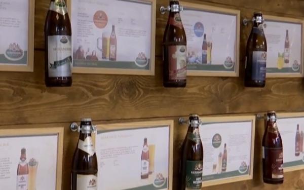 Românii, pe locul trei în Europa la consumul de bere. Nu lipseşte nici la masa de sărbători