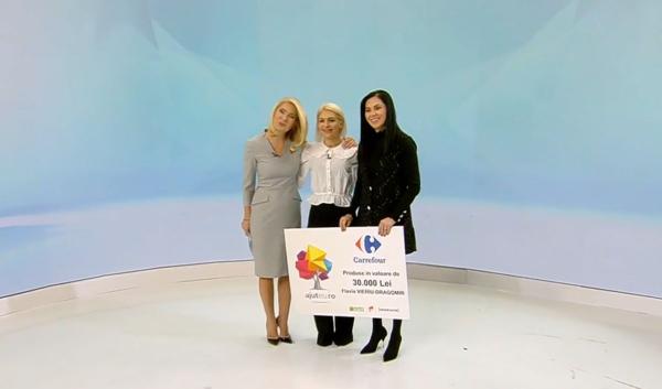 Flavia Vieriu, ajutorul lui Moș Crăciun, a primit cadouri pentru 1.000 de copii nevoiași