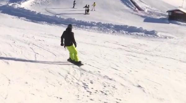 Investiţie de 500.000 de euro pentru 7 kilometri de pârtii noi la Sinaia. Linia de teleschi Călugărul a fost construită în timp record