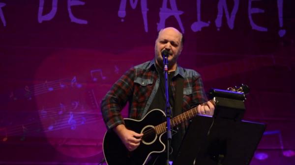 Victor Socaciu, transplant controversat în 2009. A fost numit "artistul cu 4 rinichi"