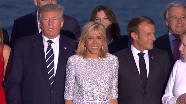 Brigitte Macron îi dă în judecată pe cei care au lansat zvonul că ar fi transexual
