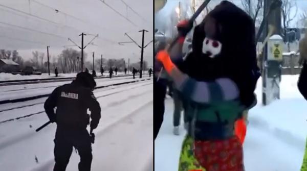 Supăraţi că bătaia dintre Deleni şi Văleni a fost oprită, sătenii au atacat jandarmii. Urmărire ca-n filme, live pe Facebook