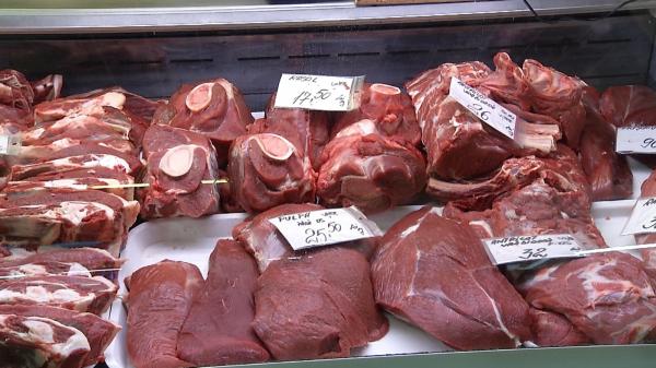 Avertismentul fermierilor: Carnea de pui şi porc ar putea deveni o raritate în magazine. Preţul la energie, principala cauză