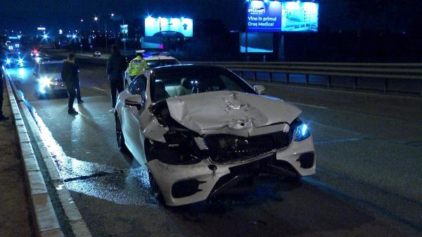 Două maşini avariate grav, după o tamponare pe DN1. De vină, un şofer începător