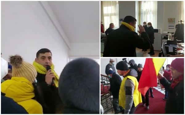 Simpatizanții AUR, în frunte cu George Simion, au intrat cu forța în Primăria Timișoara. Poliția a deschis dosar penal