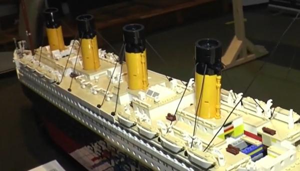 Muzeul Etnografic al Transilvaniei a devenit raiul pasionaților de Lego. Vedeta expoziției: macheta Titanicului