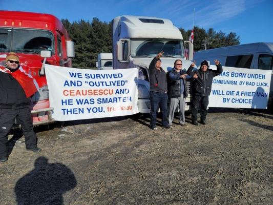 Români stabiliţi în Canada au luat parte la protestul camionagiilor de la Ottawa. ”l-am dat jos pe Ceauşescu şi el era mai deştept decât Trudeau”