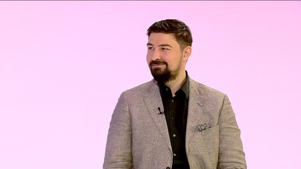 Talentul se transmite din tată în fiu: Alexandru Constantin pregăteşte mai multe colaborări anul acesta