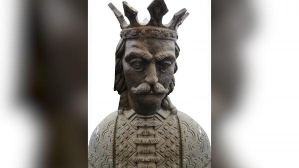 Statuia lui Ştefan cel Mare din Galaţi, de 1,5 tone, a fost furată. Bustul fusese cumpărat cu 30.000 de dolari