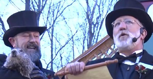 Cârtiţa Phil, cel mai popular ''meteorolog'' din lume, a prezis încă şase săptămâni de iarnă în SUA