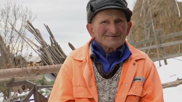 Un bătrân de 80 de ani din Apuseni, rol principal într-un film premiat la marile festivaluri. Cum a ajuns să aibă propria pagină IMDB