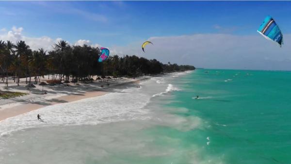 Românii se gândesc din nou la vacanţe, după doi ani de pandemie. Pakistan, Ghana sau Benin, printre cele mai exotice destinaţii