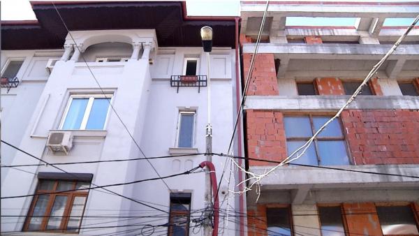 Caz unic în România: un arhitect din Bucureşti, condamnat la aproape 3 ani de închisoare, după ce a falsificat acte pentru a ridica un bloc într-o zonă protejată