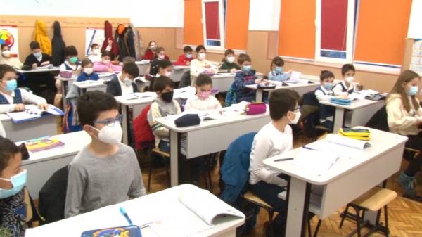 Evaluarea Naţională, noi schimbări în educaţie. O nouă propunere de susţinere a examenelor pentru elevii de gimnaziu