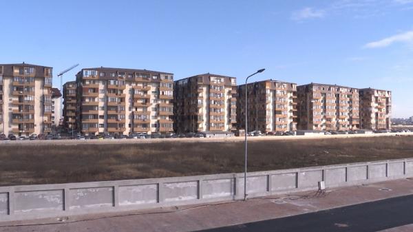 STUDIU. Românii cumpără locuinţe la un preţ sub media europeană. "Ar trebui să ne raportăm şi la nivelul de trai, la calitatea serviciilor"