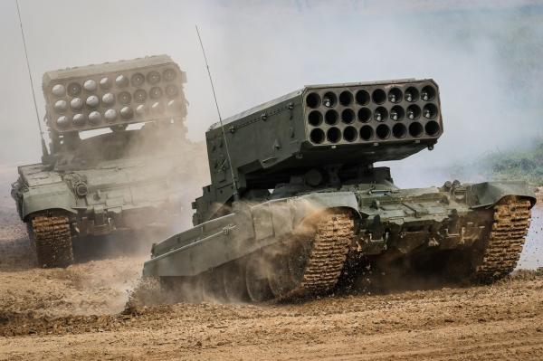 Putin joacă toţi aşii ca să câştige războiul cu Ucraina. Rusia ar fi aruncat în luptă cele mai puternice arme de care dispune, rachetele termobarice
