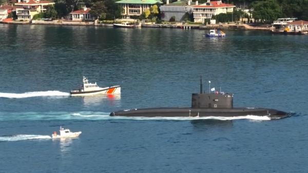 Turcia interzice trecerea navelor de război ruseşti prin Bosfor şi Dardanele