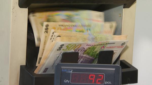 Ratele la credite ar putea fi din nou amânate. Ministrul de Finanţe s-a întâlnit cu reprezentanţii băncilor