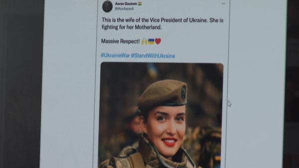 Războiul informaţional a atins proporţii fără precedent. Cum poate face publicul faţă valului de fake news