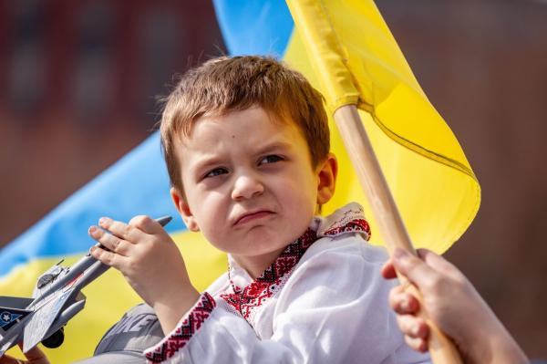 Antena 1 și fundația Mereu Aproape lansează campania "Uniți pentru copiii războiului"