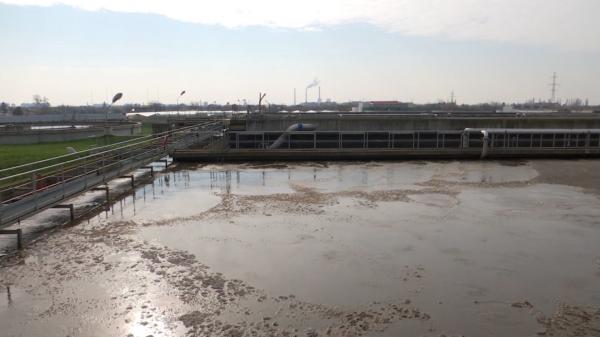 Câştig dublu pentru un mare oraş din România. Deşeurile de la staţia de epurare devin energie termică şi electrică