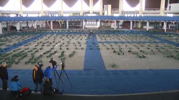 Romexpo devine centru pentru refugiați. Aproape 2000 de paturi îi așteaptă pe ucrainenii care fug din calea războiului