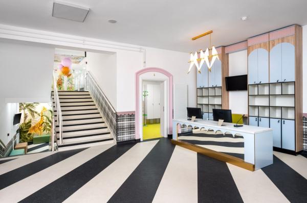 Ambulatoriul de la Institutul pentru Sănătatea Mamei şi Copilului, transformat în tărâm de poveste după o investiție de 500.000 de euro