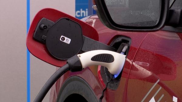 România, în coada clasamentului european în privinţa numărului de staţii de încărcare pentru maşinile electrice