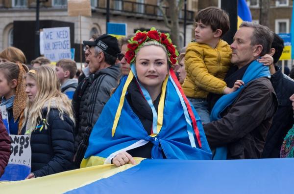 Val de proteste anti-război în marile orașe ale lumii. Președintele Zelenski s-a adresat oamenilor strânși la Florența, oraş înfrăţit cu Kievul