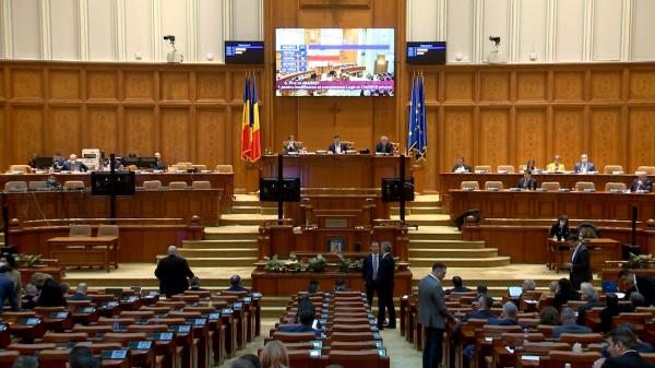 Ai voie sau nu să-ţi exprimi părerea despre politicieni? Proiectul care vrea să incrimineze incitarea la ură a creat scandal între putere şi opoziţie