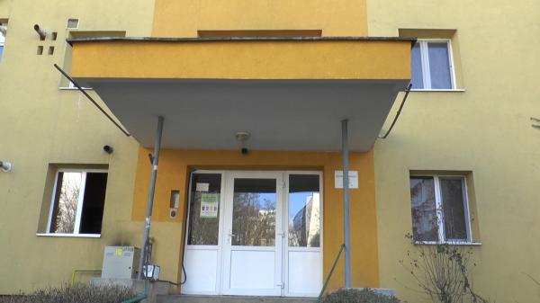 Reluarea cursurilor dă bătăi de cap studenţilor.  Tinerii sunt nevoiţi să se întoarcă în chirie, însă preţurile au crescut peste noapte