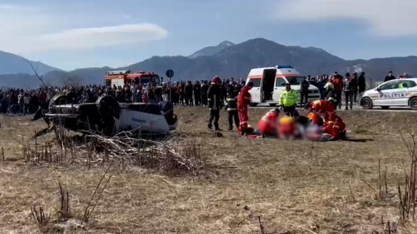 Primele imagini surprinse de martori după accidentul de raliu din Braşov, în care un tânăr de 19 ani a murit