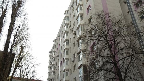 Renovarea blocurilor cu bani de la stat. Pentru ce lucrări pot obţine proprietarii sume importante