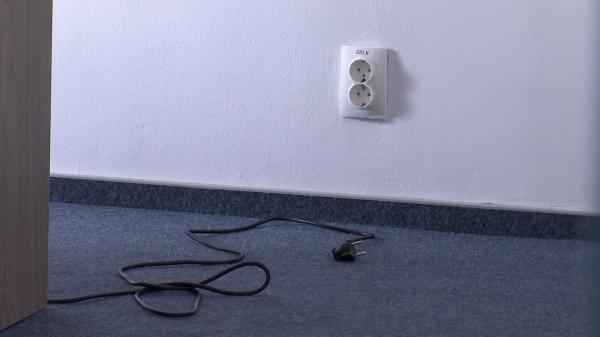 Românii au rămas fără bani pentru plata întreținerii. Ce riscă cei care nu achită facturile 3 luni la rând