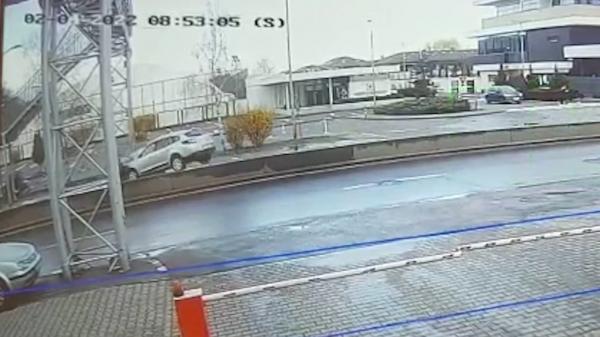 Şofer suspectat că şi-a ucis fosta soţie după ce ar fi intrat cu maşina intenţionat într-un cap de pod, pe Şoseaua Pipera-Tunari