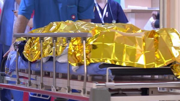 "El atât striga: Mi-au dat foc, mi-au dat foc!". Un elev din Botoșani a ajuns la spital, după ce colegii i-ar fi dat foc în timpul orelor