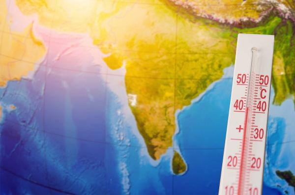Val de căldură extremă în India. Specialiștii spun că astfel de condiții ar putea deveni noua normalitate